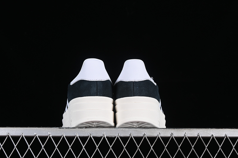 Originals Gazelle Bold Core Black/Cloud White/Core White 19