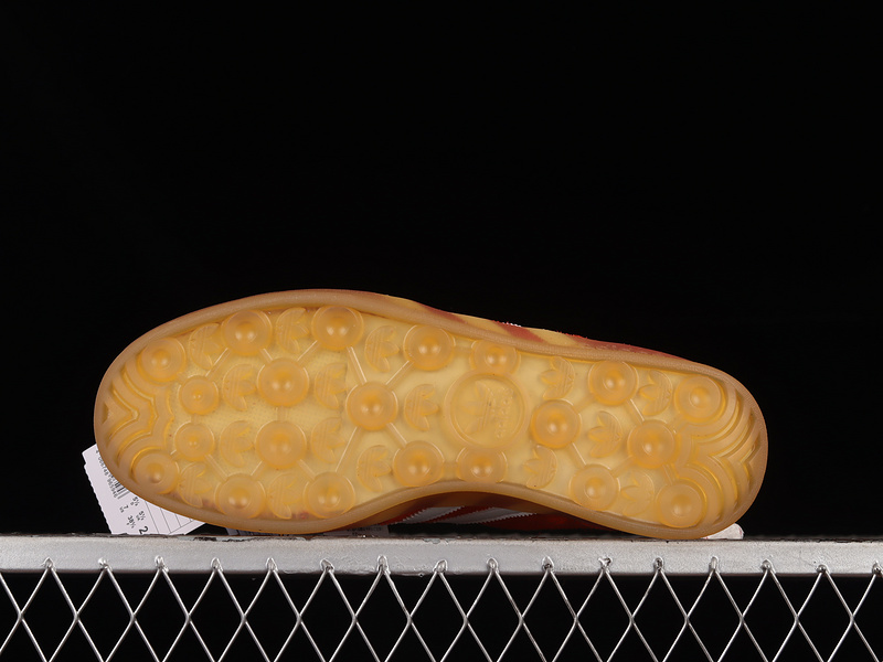 Gazelle Orange/Cloud White/Gum 13