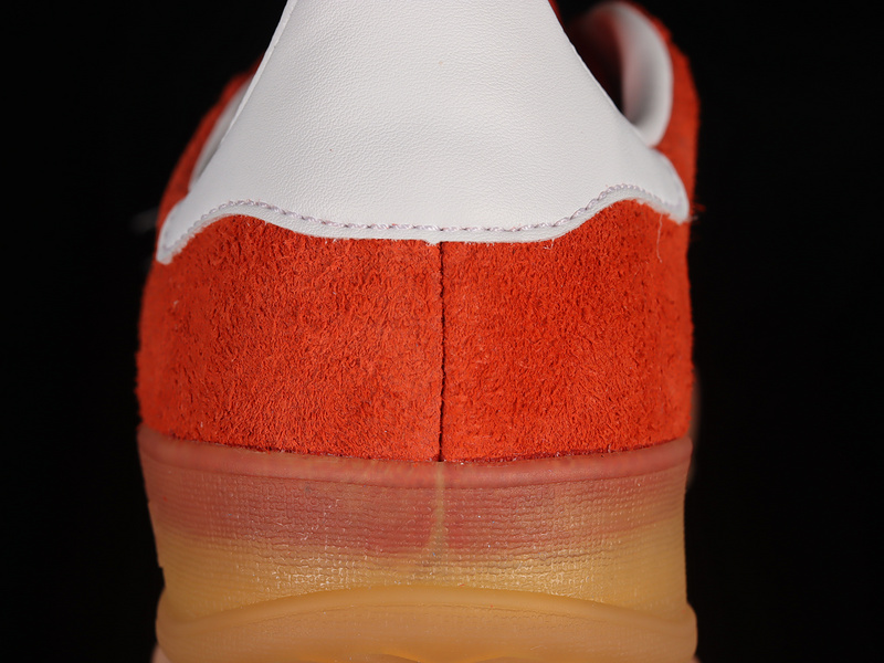 Gazelle Orange/Cloud White/Gum 15