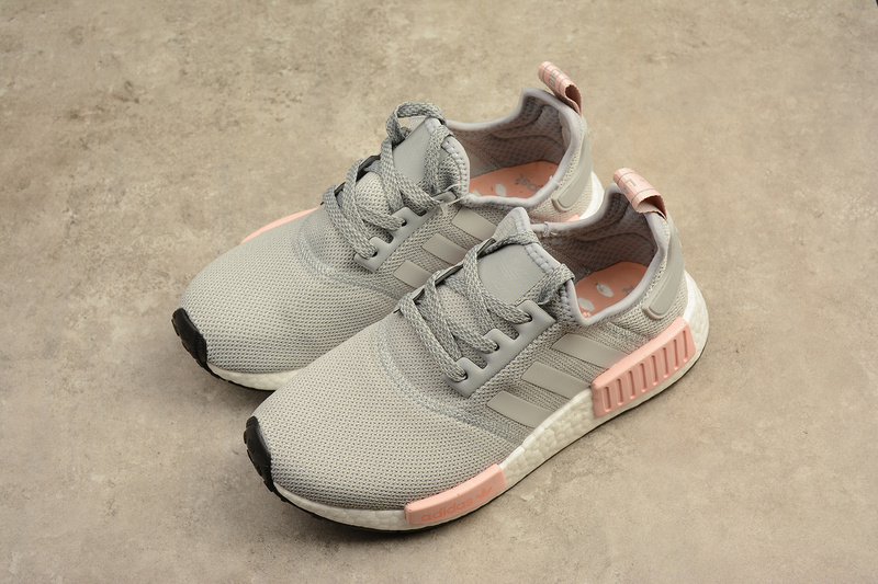 Nmd R1 Boost Wmns Light Onix Pink/White/Grey 7