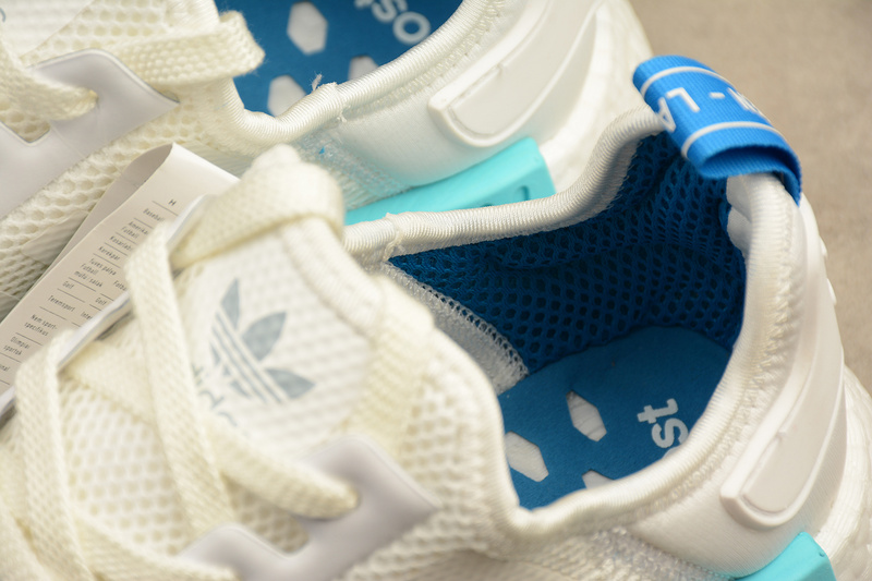 Nmd R1 Boost Synthetics White/Blue Glow 23