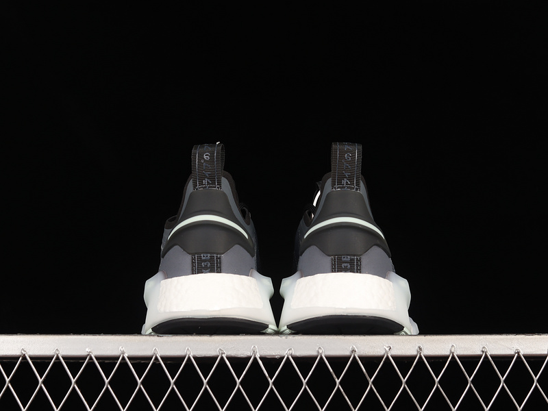 Nmd_V3 Boost Shoes Onix/Onix/Ice Mint 5