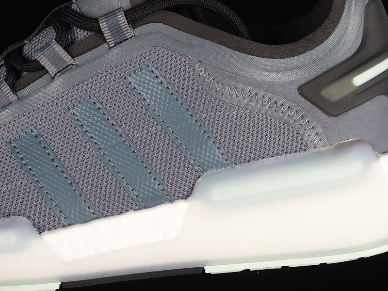 Nmd_V3 Boost Shoes Onix/Onix/Ice Mint 19