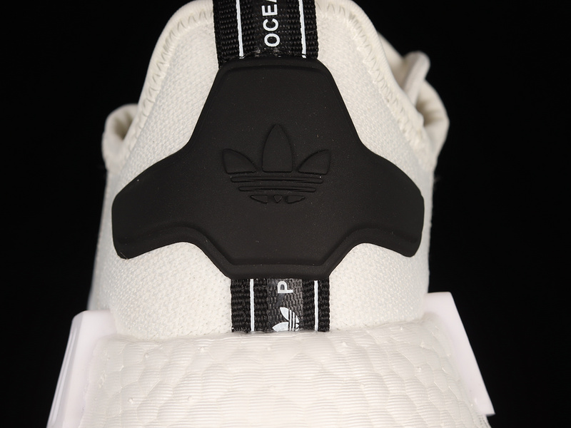 Nmd_R1 Shoes Cloud White/Cloud White/Core Black 5