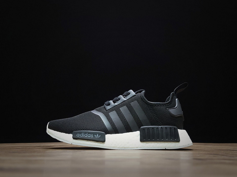 Nmd_R1 Shoes Trace Gret Metallic Trace Grey Metallic/White 17