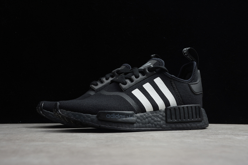 Nmd R1 Boost Core Black/Cloud White 7