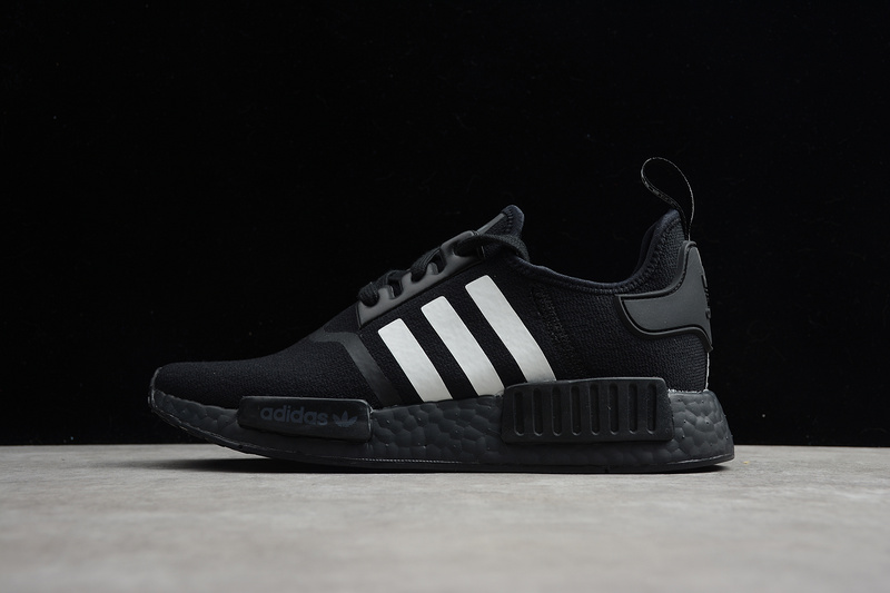 Nmd R1 Boost Core Black/Cloud White 21