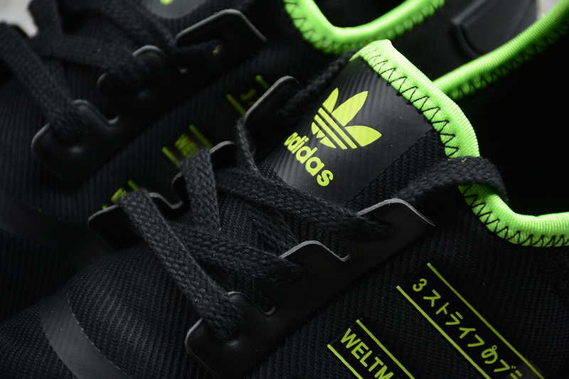 Nmd_R1 Shoes Core Black/Core Black/Signal Green 23