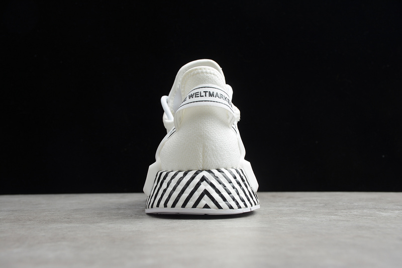 Nmd R1 V2 Dazzle Camo Cloud White/Core Black 17