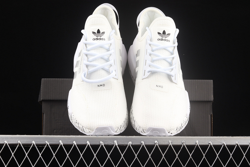 R1 Boost V2 Script-White Cloud White/Core Black/Core Black 3