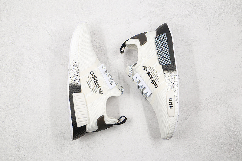 Nmd R1 Primeknit Cloud White/Cloud White/Core Black 17