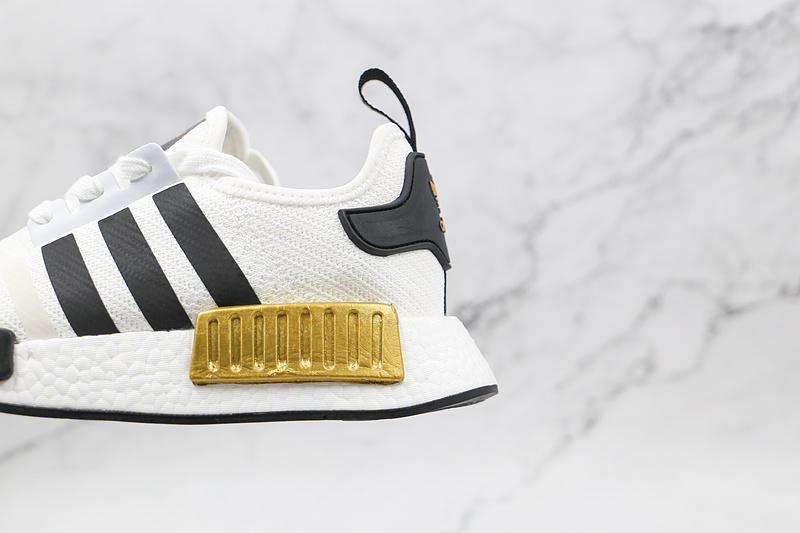 Nmd_R1 Shoes Cloud White/Core Black/Gold Metallic 17