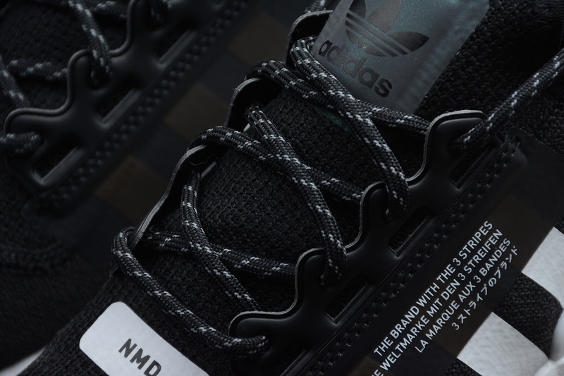 Nmd_R1 V2 Shoes Core Black/Cloud White/Core Black 5