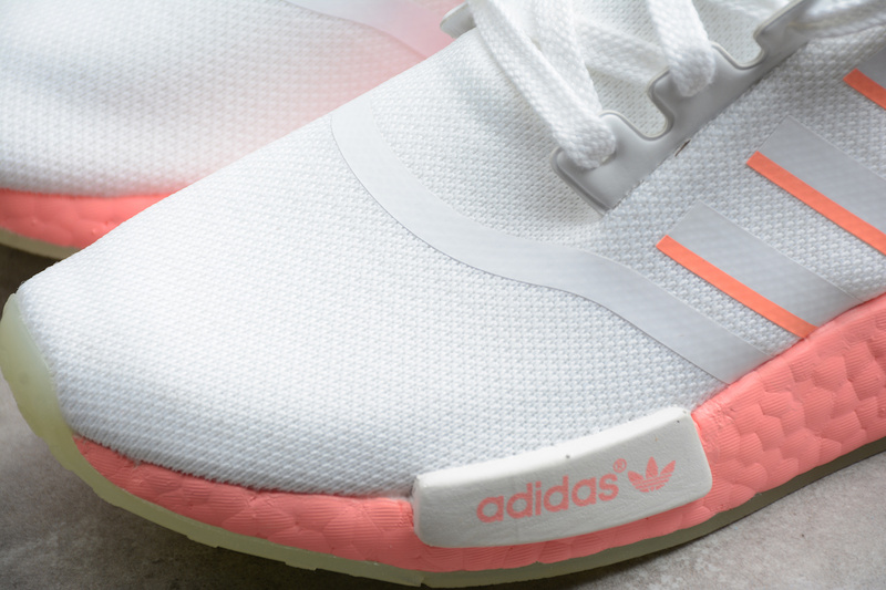 Nmd_R1 Shoes Cloud White/Semi Flash Red/Signal Pink 23