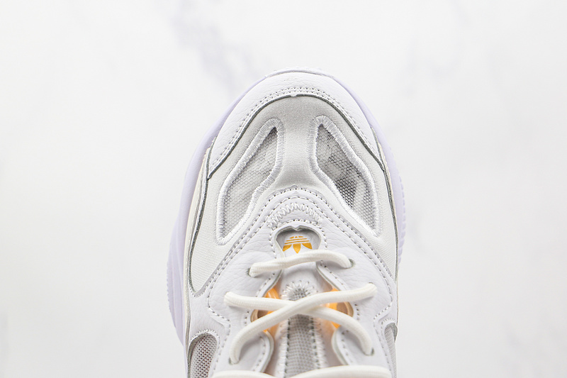 Ozweego Lite Shoes Cloud White/Cloud White/Hazy Orange 7