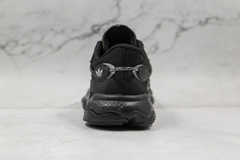 Ozweego Marathon Shoes Core Black/Core Black/Core Black 9