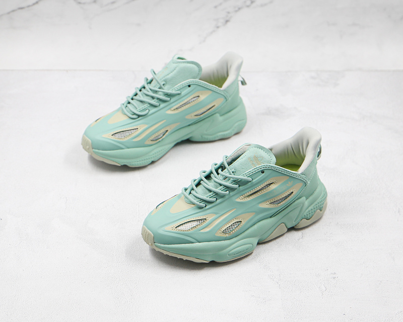 Ozweego Celox 2.0 Shoes Hazy Green/Halo Green/White Tint 11