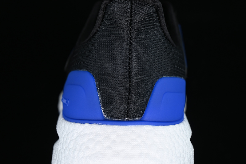 Pureboost 23 White/Blue/Black 9