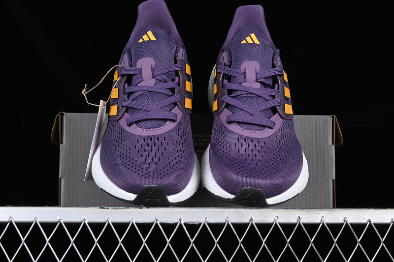 Pureboost 23 White/Black/Purple/Yellow 3