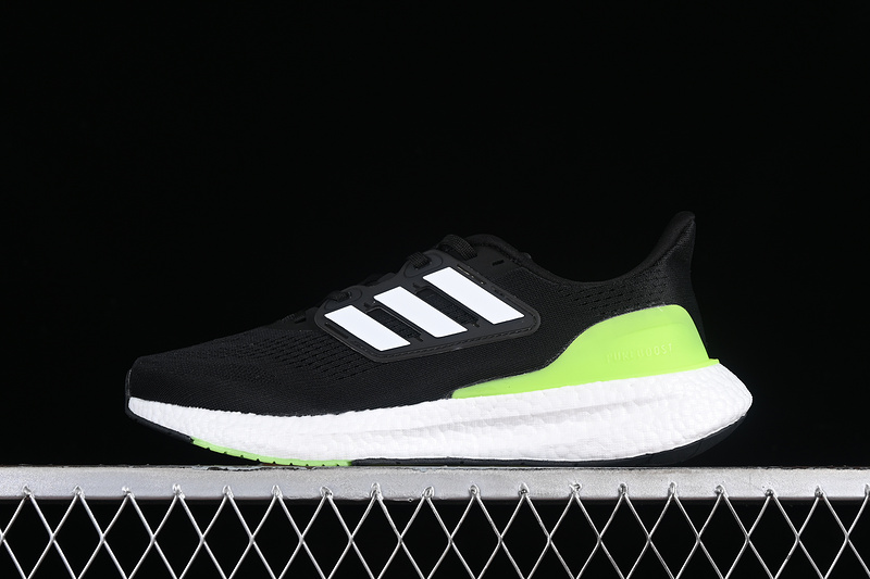 Pureboost 23 Wide Core Black/Cloud White/Green Spark 17