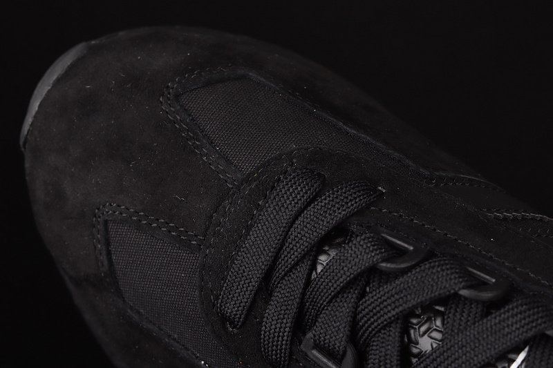 Retropy E5 Shoes Core Black/Core Black/Core Black 13