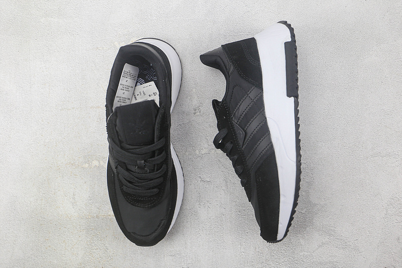 Retropy F2 Shoes Core Black/Core Black/Cloud White 7