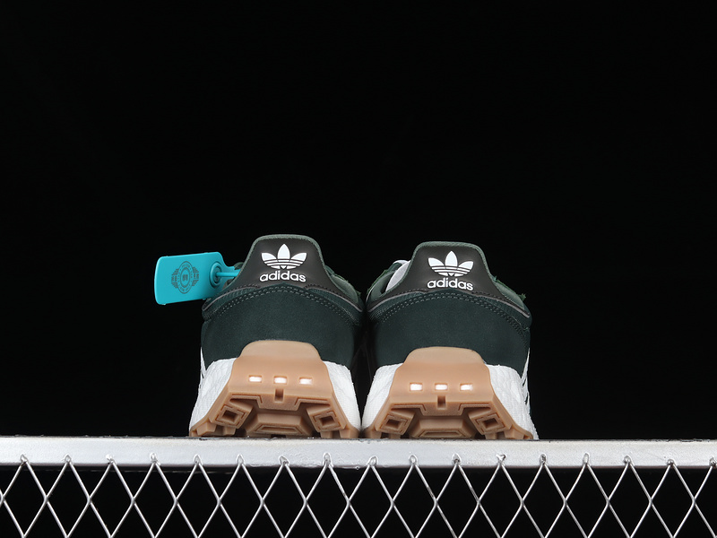 Retropy E5 Shoes Green Oxide/Cloud White/Shadow Olive 15