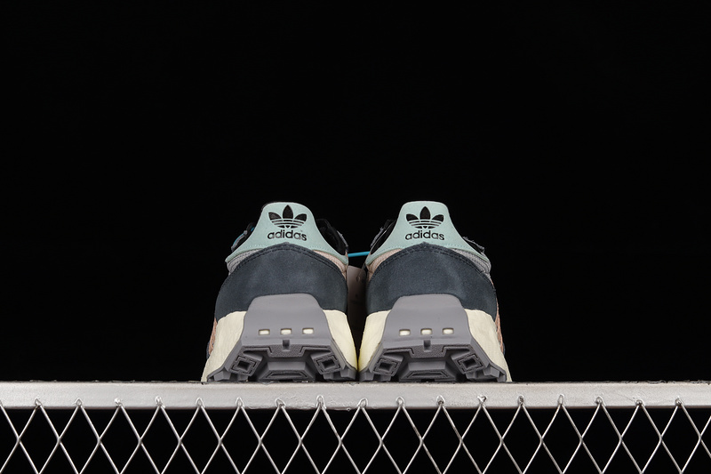 Retropy E5 Shoes Core Black/Grey/Pink 9