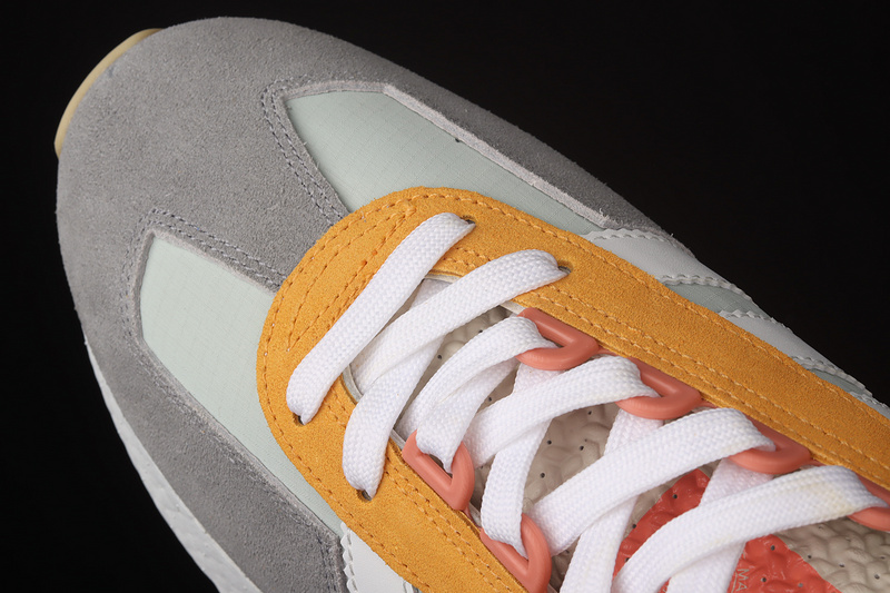 Retropy E5 Shoes Cloud White/Orange-Dark Grey 19