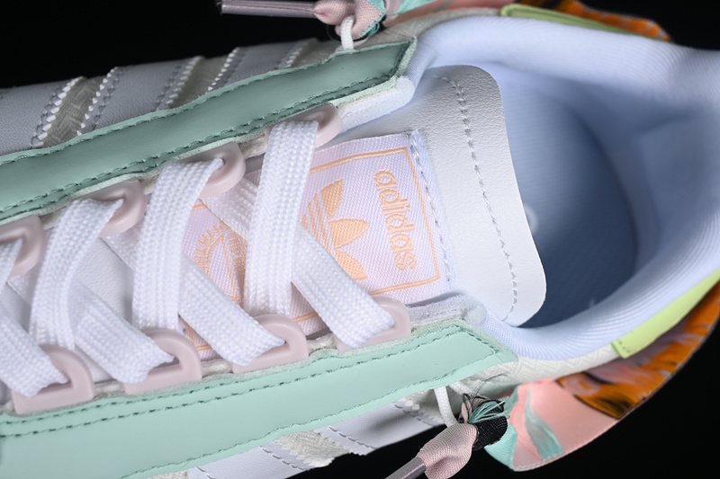 Retropy E5 White/Green/Pink/Blue 5