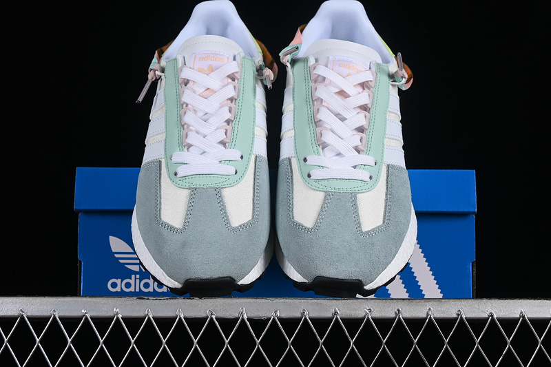 Retropy E5 White/Green/Pink/Blue 17