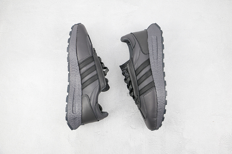 Retropy E5 Shoes Dark Grey/Dark Grey/Core Black 3