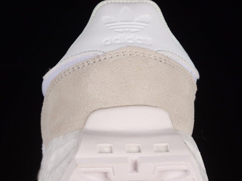 Retropy E5 Shoes Crystal White/Light Grey/Crystal White 9