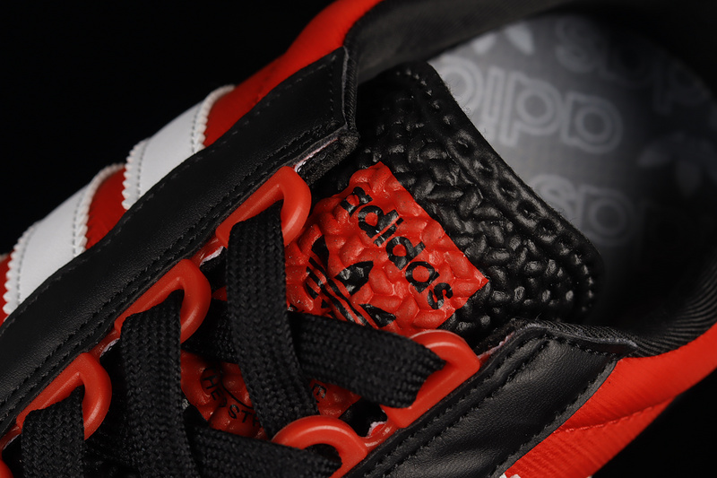 Retropy E5 Shoes Core Black/Cloud White/Vivid Red 19