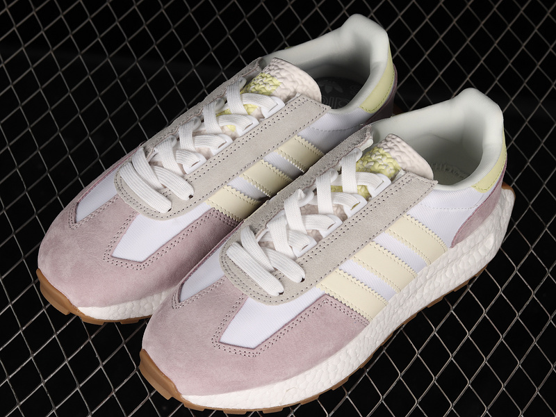 Retropy E5 Shoes Cloud White/Chalk White/Almost Pink 5