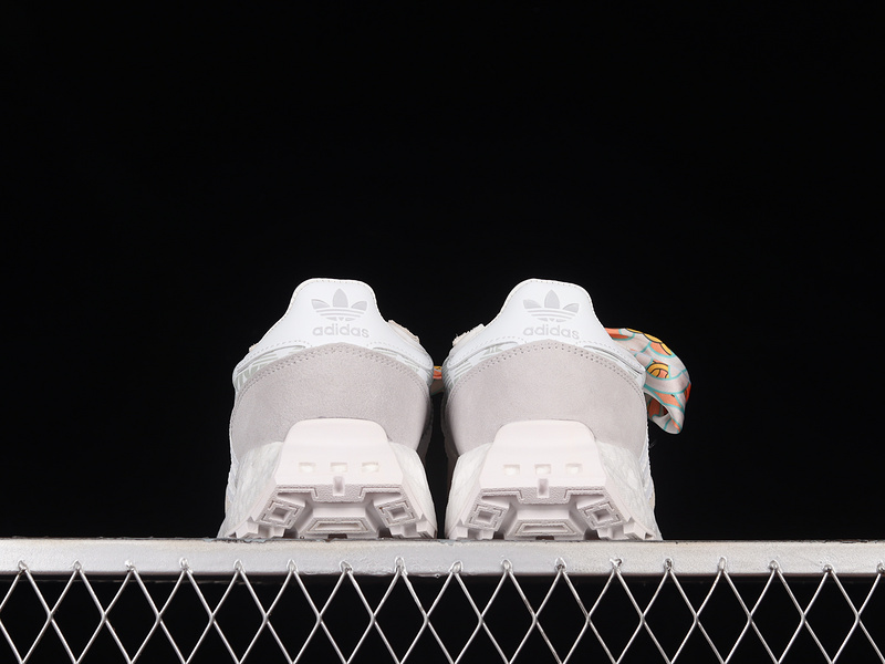 Retropy E5 Shoes Dash Grey/Clear White/Easy Orange 9