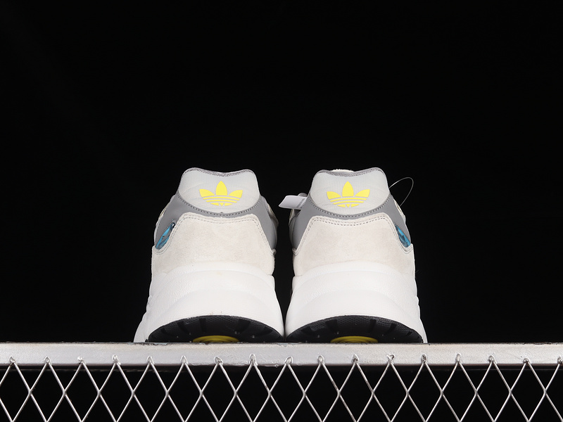 Retropy F90 Shoes Cloud White/Black/Yellow 5