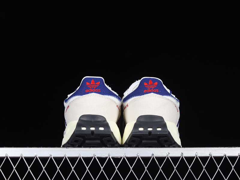 Retropy E5 Shoes Cloud White/Dark Blue/Red 9