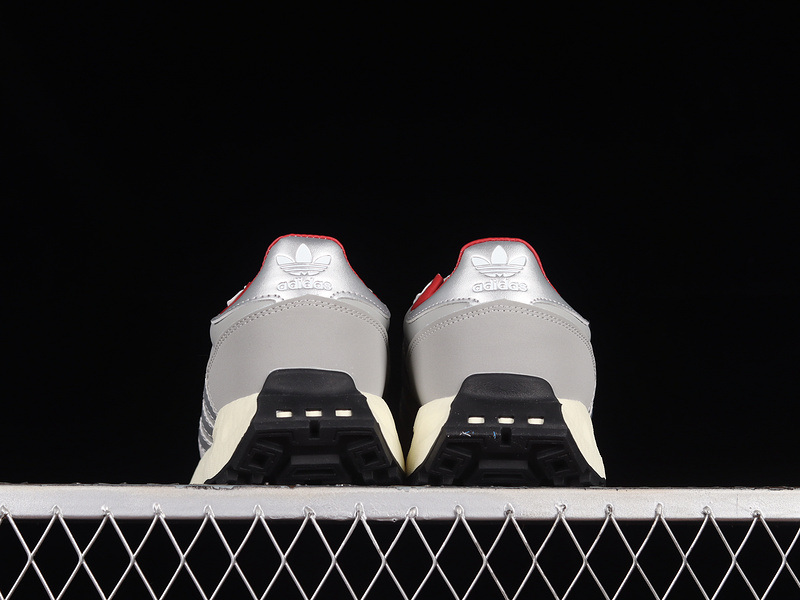 Retropy E5 Shoes Grey Two/Matte Silver/Better Scarlet 25