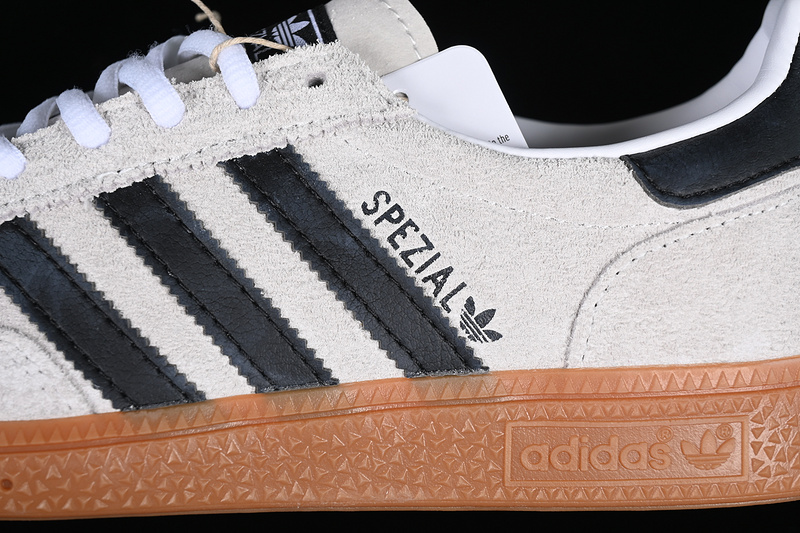 Handball Spezial White/Grey/Black/Brown 27