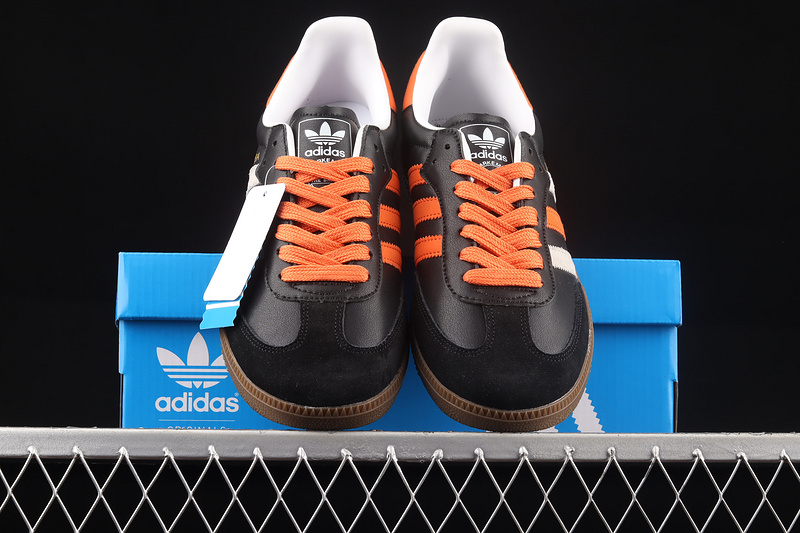 Samba Vegan Shoes Core Black/Orange/Cloud White 25