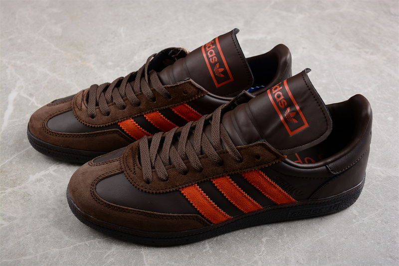 Samba Classic Black/Brown/Orange 23