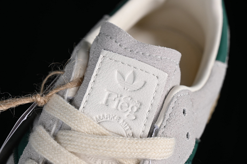 Adidas Ronnie Fieg Clarks 8Th Street Samba Chalk White 27