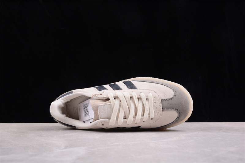 Ronnie Fieg X Clarks X 8Th Street Samba Chalk White/Core Black/Chalk White 15