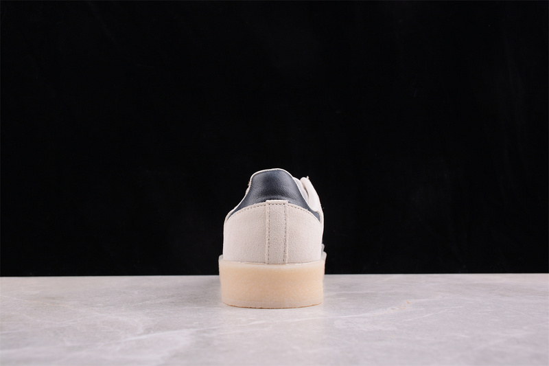 Ronnie Fieg X Clarks X 8Th Street Samba Chalk White/Core Black/Chalk White 19