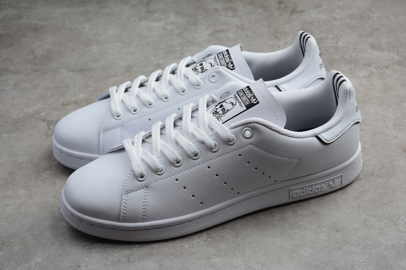 Stan Smith Cloud White/Cloud White/Core Black 31