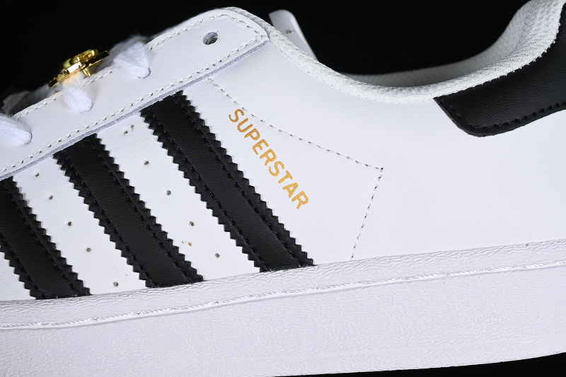 Superstar White/Black 31