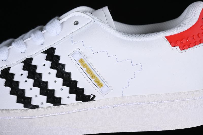 Superstar White/Black/Red 7