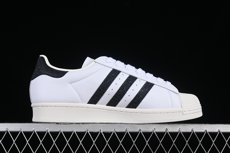 Originals Superstar White/Black 15