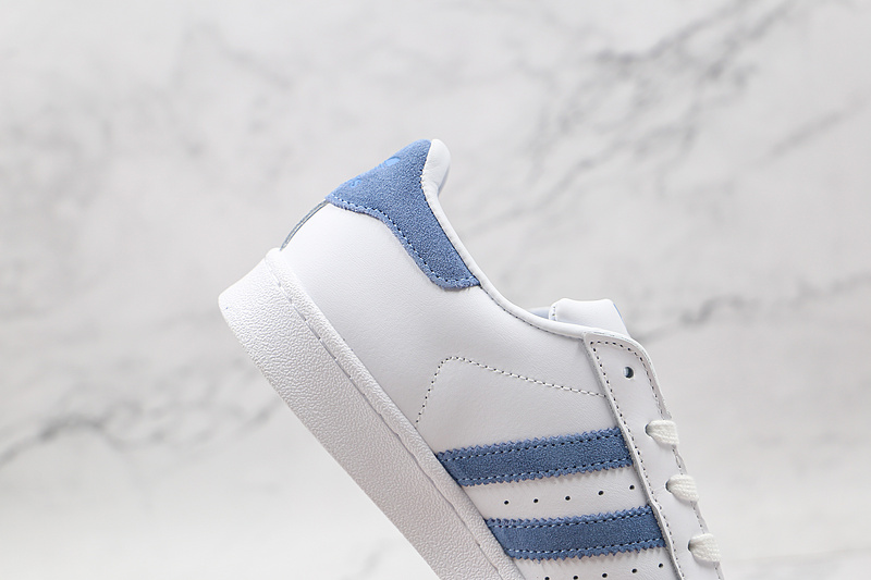 Superstar Shoes Cloud White/Glow Blue/Cloud White 9